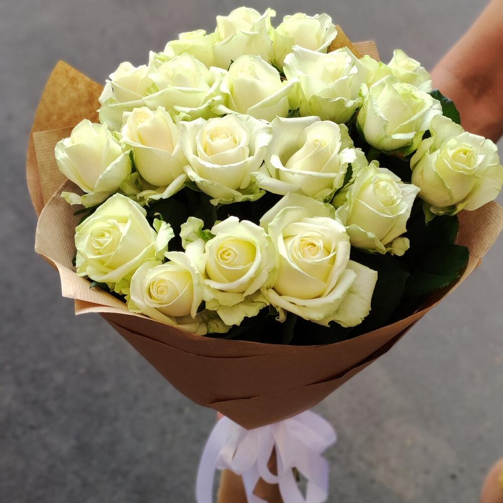 Букет белых роз